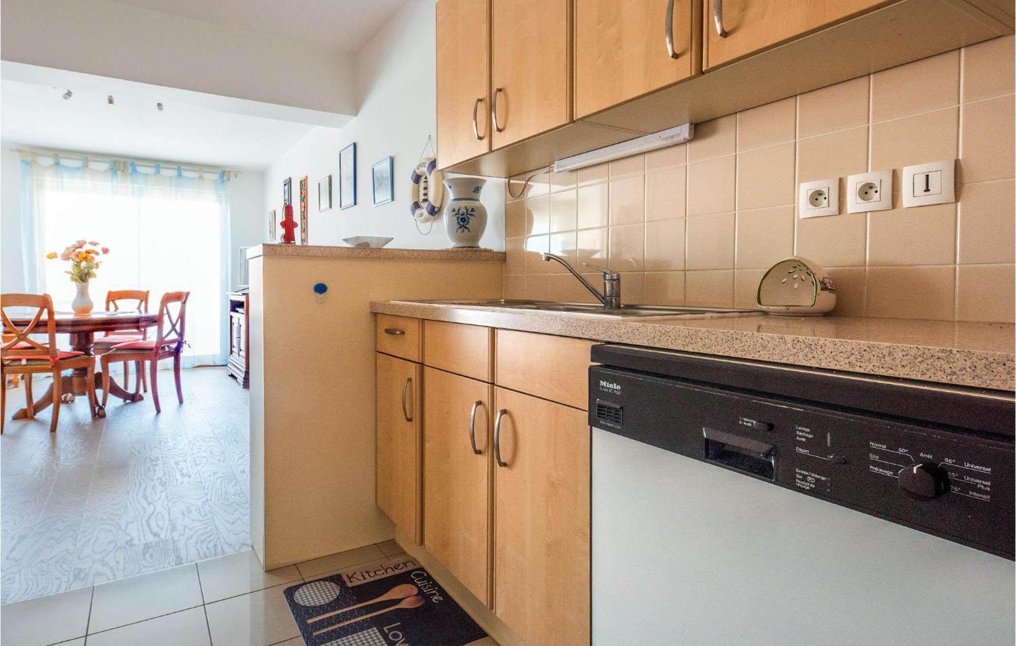 Gorgeous Apartment In Royan With Kitchen Экстерьер фото